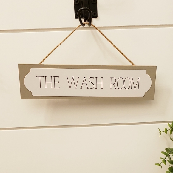 Farmhouse bathroom decor The Wash Room - Picture 2 of 3